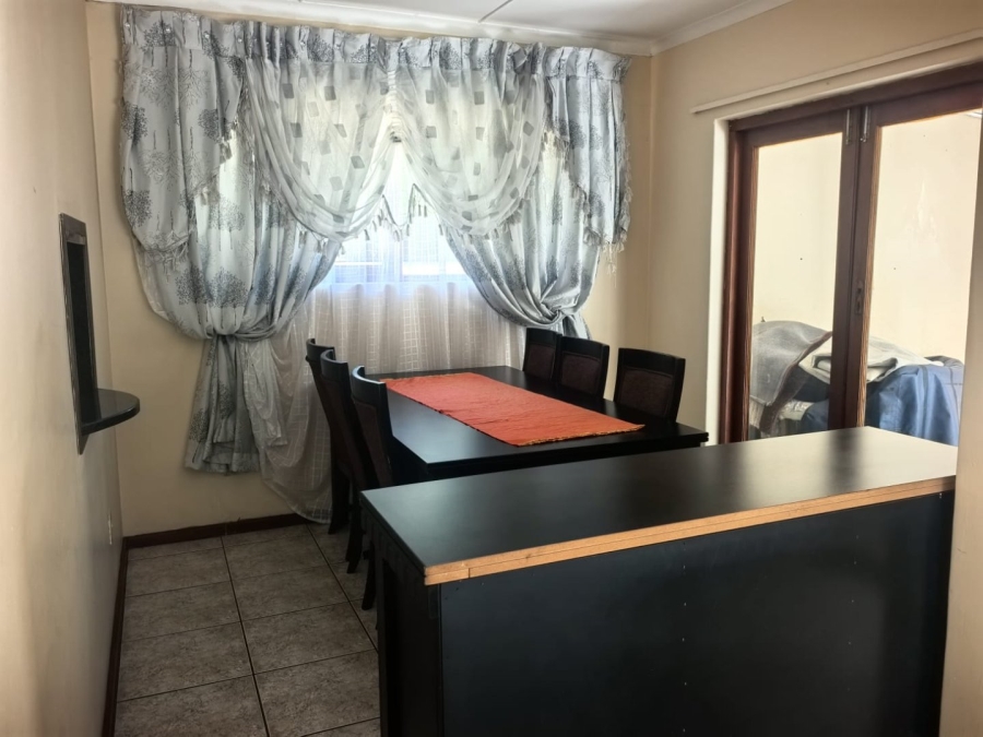 3 Bedroom Property for Sale in Amalinda North Eastern Cape